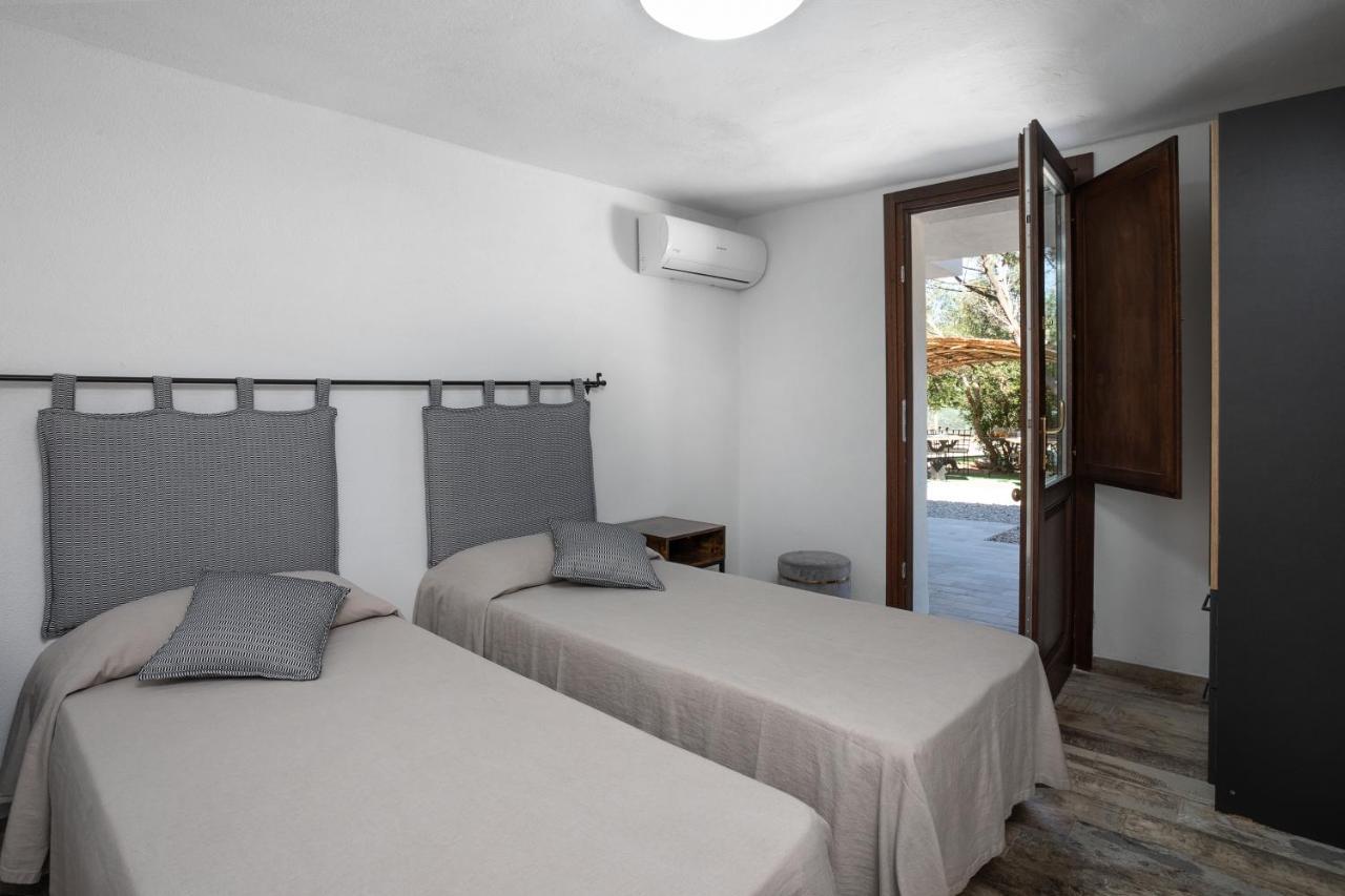 Il Mirto Bed & Breakfast Baja Sardinia Ngoại thất bức ảnh