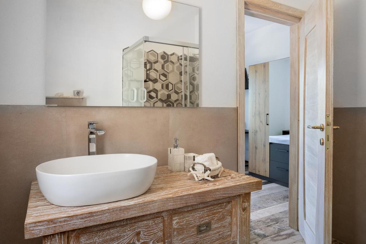 Il Mirto Bed & Breakfast Baja Sardinia Ngoại thất bức ảnh